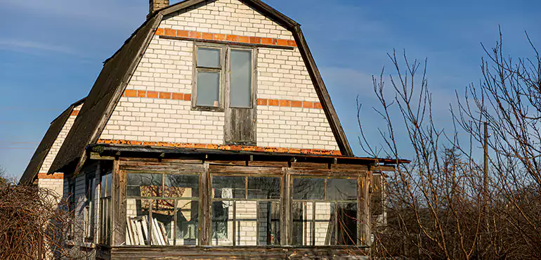 Types of Houses We Buy Without Repairs in Salinas, CA