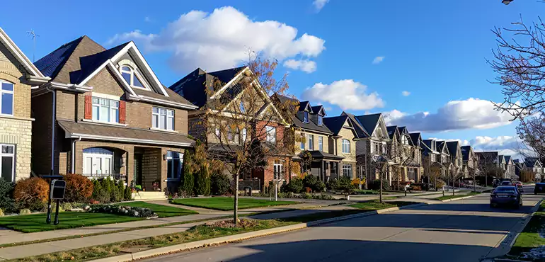 Why Choose Us for Selling Your Foreclosed House in Salinas, CA?