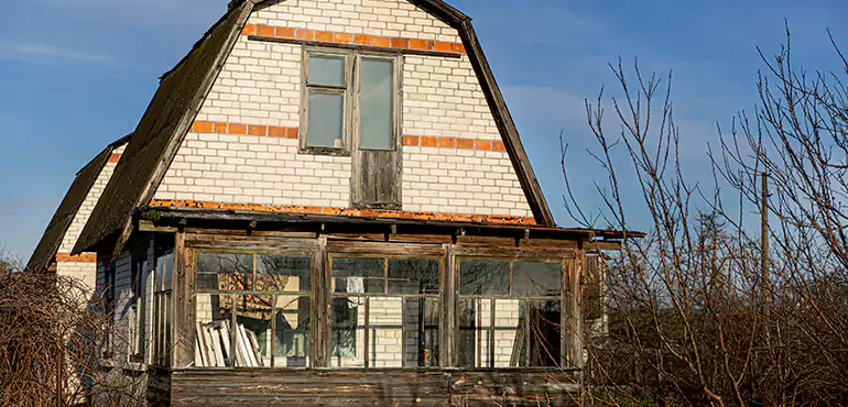 Own a Rental in Disrepair? We’ll Take It Off Your Hands in Salinas